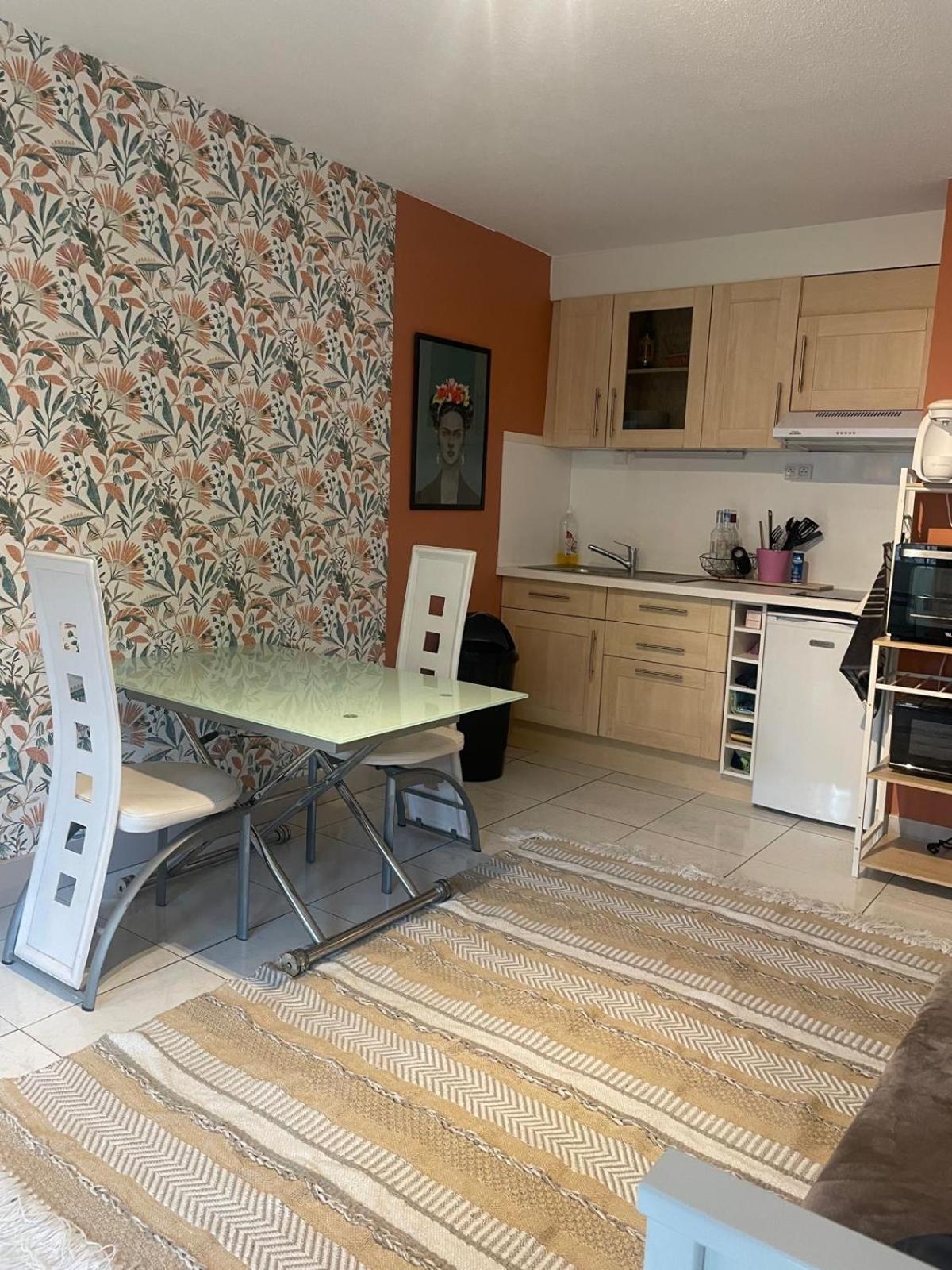 Ferienwohnung Le Val Fleuri Sète Exterior foto